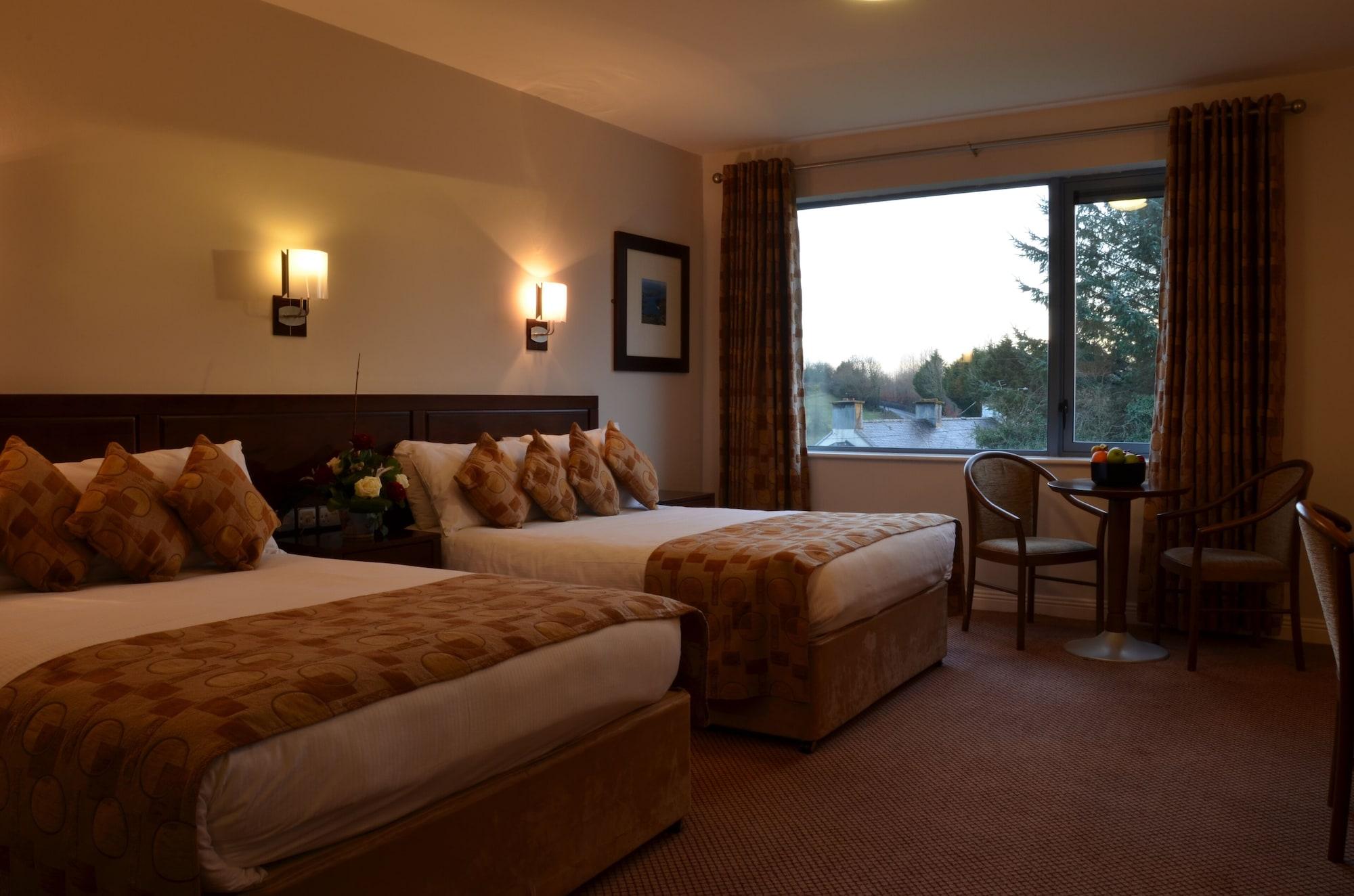 Kiltimagh Park Hotel Экстерьер фото