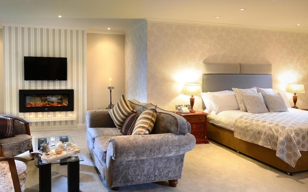 Kiltimagh Park Hotel Экстерьер фото