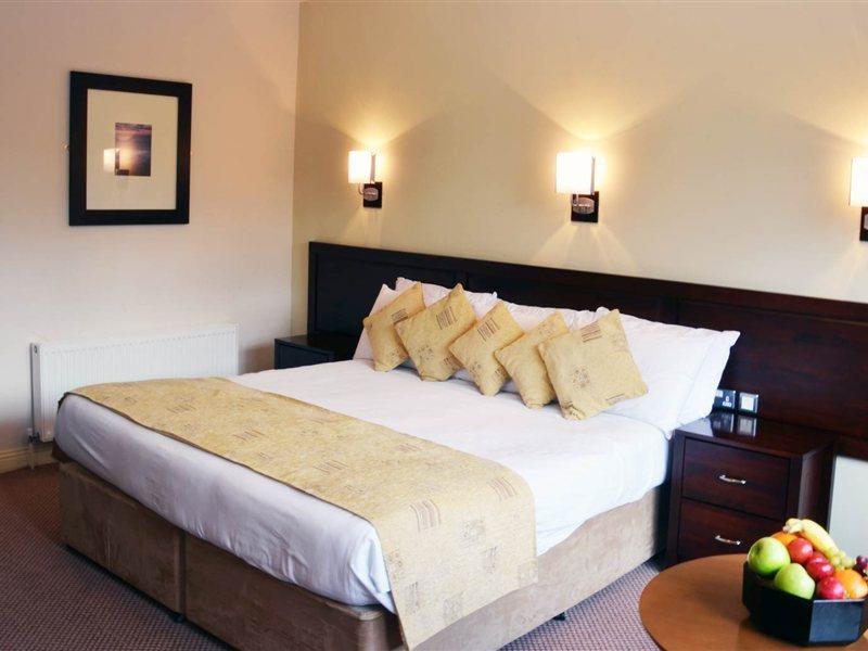 Kiltimagh Park Hotel Экстерьер фото