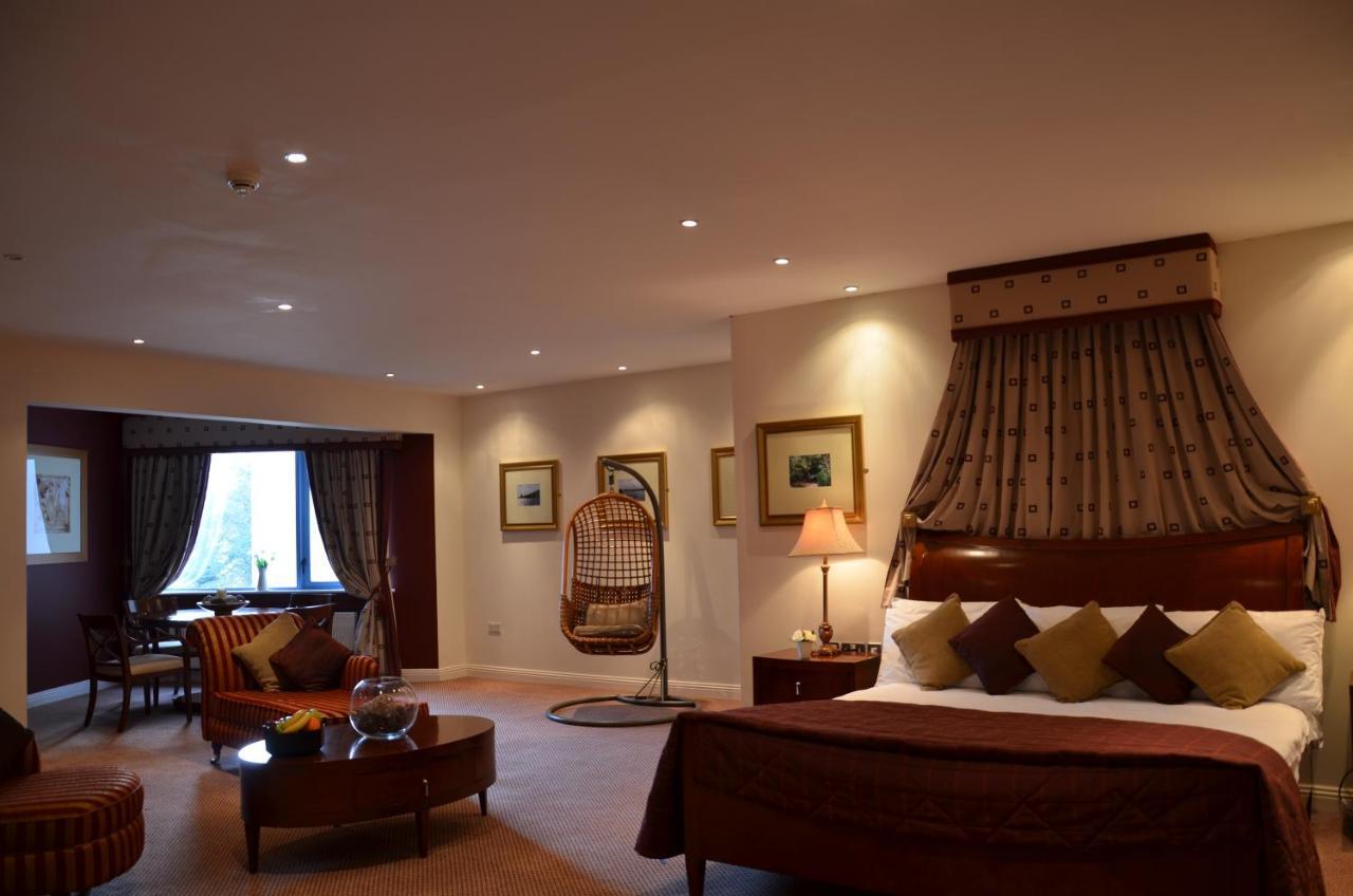 Kiltimagh Park Hotel Экстерьер фото